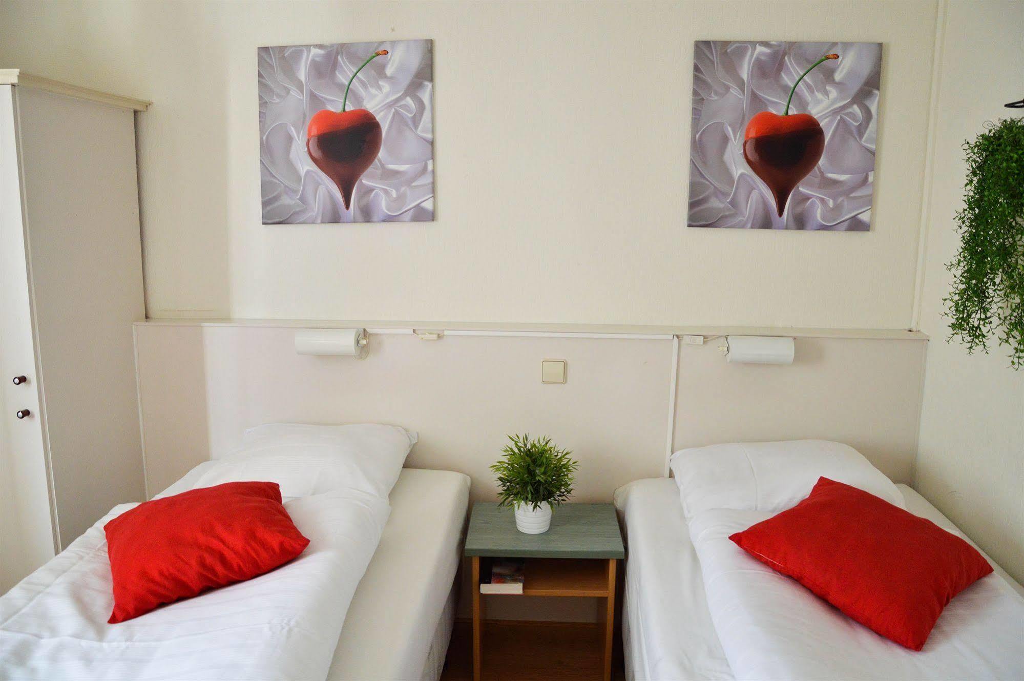 Hotel La Colombe Маастрихт Екстериор снимка